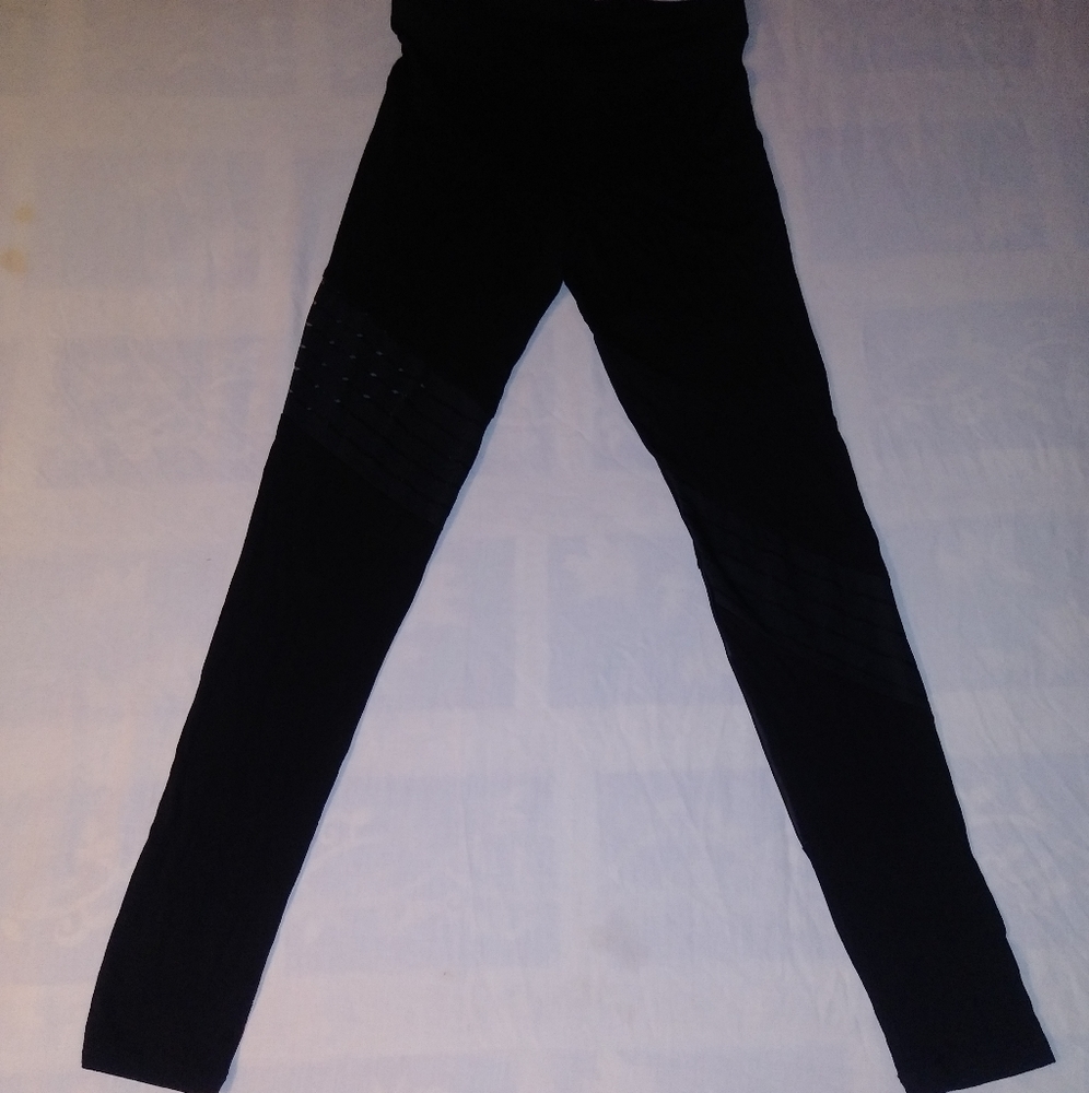 MULTIPLE DIRECTIONS LEGGINGS